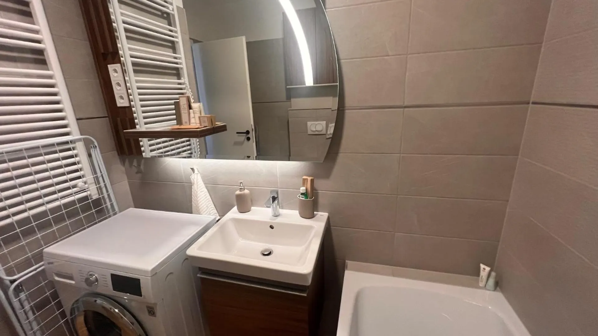 Karzo Property Lk 203 Budapest 0*,